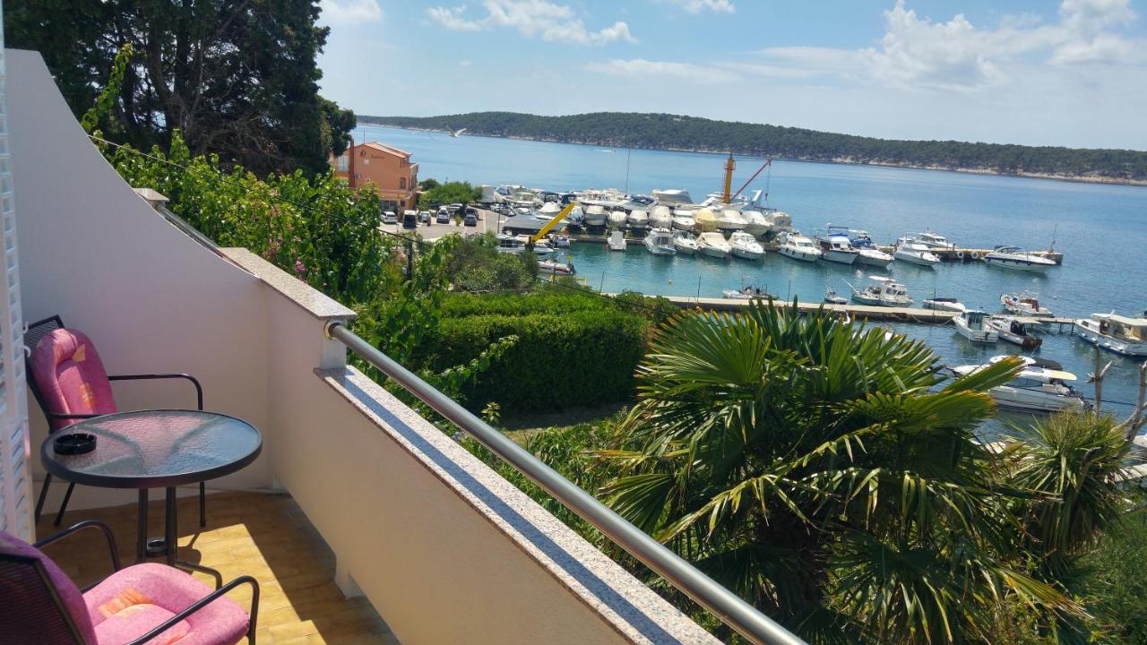 Paradise House At Sea Rab Town Esterno foto
