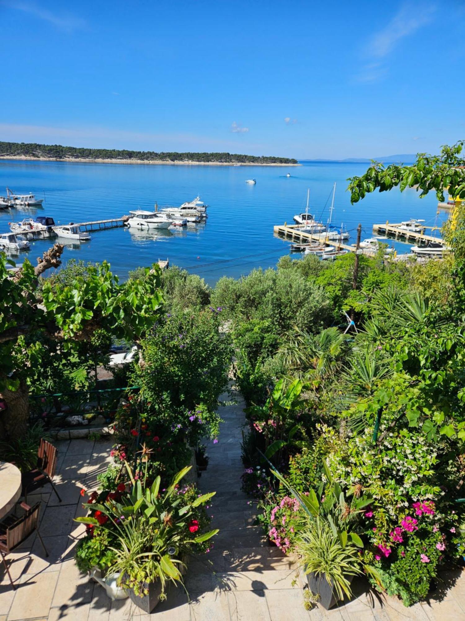 Paradise House At Sea Rab Town Esterno foto