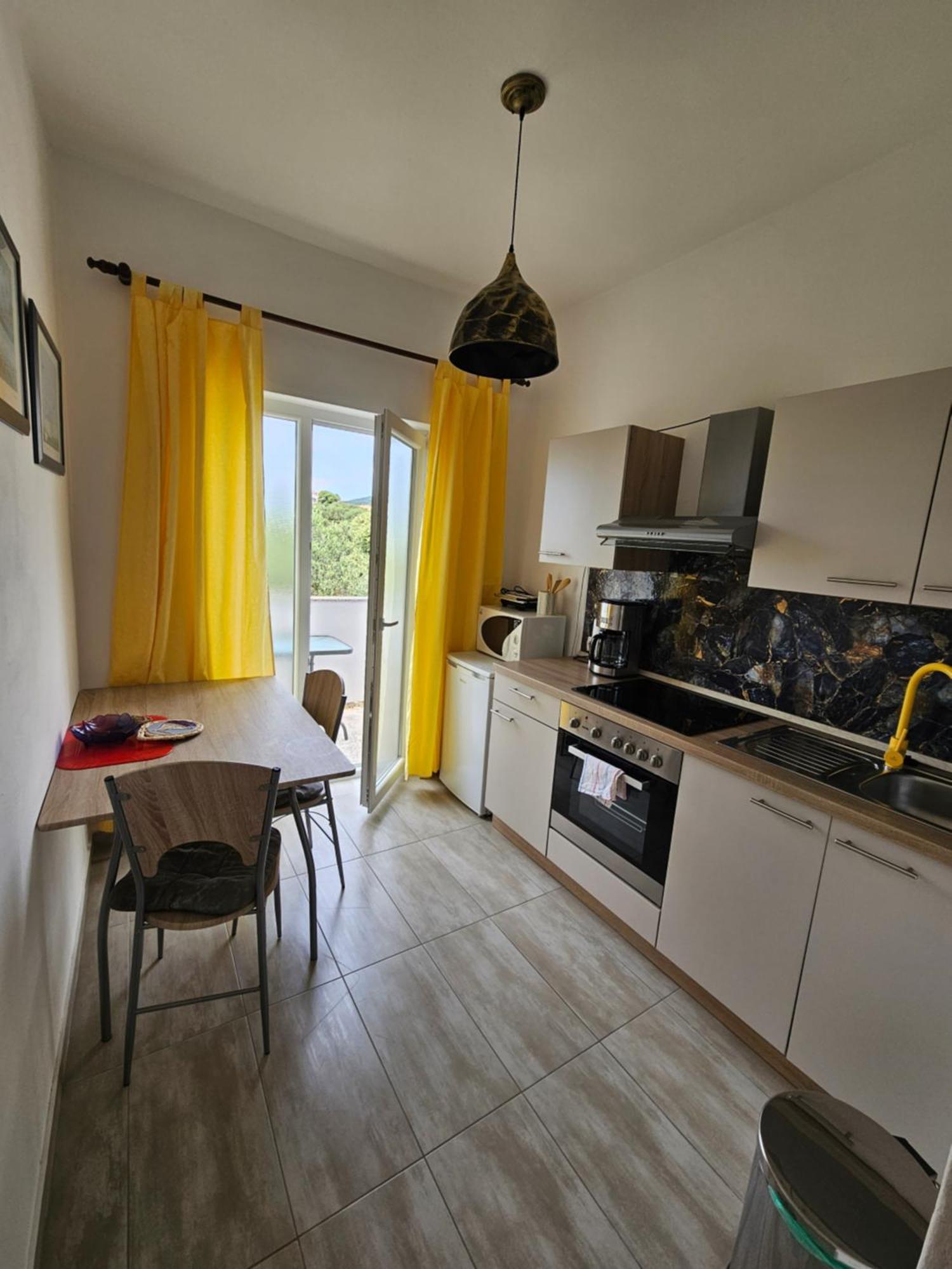 Paradise House At Sea Rab Town Esterno foto